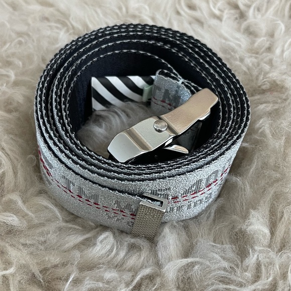 Off-white industrial belt - Picture 6 of 9